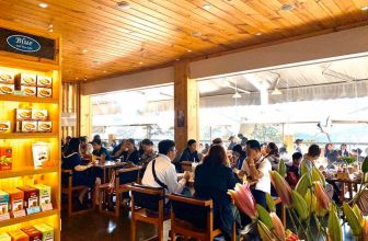 [☕️🇻🇳] Coffee Bùi Văn Ngọ – Đà Lạt 🥤 Top1Coffee ☕️ Trong team của Bùi Văn Ngọ Coffee có những bạn xa quê, xa gia đình trong dịp Tết vì đã trót “dấn thân” trong ngành dịch vụ. Thế  , shares-0✔️ , likes-3❤️️ , date-2020-01-30 10:02:59🇻🇳🇻🇳🇻🇳📰🆕