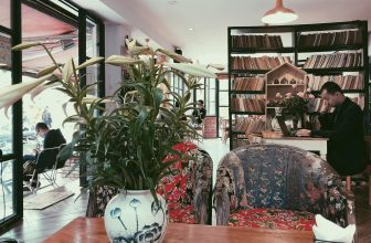 [☕️🇻🇳] Tungbook Coffee Hà Nội 🥤 Top1Coffee ☕️ Buồn buồn ra quán ngồi chơi
Ai ngờ quán vắng…. buồn ơi là buồn!!! —> Cô gì ơi, hãy đi nhanh cho Tungbook trở về cuộc số , shares-0✔️ , likes-3❤️️ , date-2020-03-19 04:23:14🇻🇳🇻🇳🇻🇳📰🆕