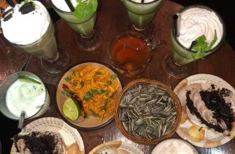 [☕️🇻🇳] Tháng 10 – October coffee – studio   🥤 Top1Coffee ☕️
Có con mèo be bé
Ngồi dưới gốc cây me
Này hai bạn kuteee
Chúc mừng sinh nhật nhé
Chúc Thuỷ  và  Cu lun hạnh phúc, gặp nh , shares-0✔️ , likes-9❤️️ , date-2020-05-08 13:36:18🇻🇳🇻🇳🇻🇳📰🆕