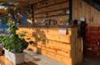 [☕️🇻🇳] 15.22 café – wine – live music 🥤 Top1Coffee ☕️ Thứ 2 ngày 18/5 – Ngày Trở Lại! Thay đổi nhiều! Thêm nhiều không gian thoáng mát, nước uống mới!…!
Nhiều điều bất ngờ giành c , shares-3✔️ , likes-28❤️️ , date-2020-05-13 15:55:21🇻🇳🇻🇳🇻🇳📰🆕