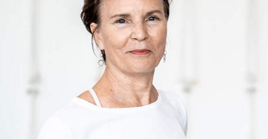 [🆕🇻🇳] Alicia Clothes – Thời trang xuất khẩu 👕 Top1Fashion 👗  𝓢𝓐𝓛𝓔 𝓞𝓕𝓕 𝟏𝟗𝟎𝓚
Áo chiffon cổ vuông đen Eifini rất hợp để các nàng mix cùng chân váy hay quần đen. Áo dáng suông tay ngắn, viền cổ và viền tay áo màu đen ton , shares-0✔️ , likes-1❤️️ , date-2024-05-15 05:30:19🇻🇳🇻🇳🇻🇳📰🆕