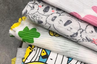 [🆕🇻🇳] Quýt’s House – Váy thiết kế cho bé 😎❤️️⭐️ Bộ xuất Hàn ba lỗ và có tay bé trai và bé gái
(Nhiều chất: cotton, cotton giấy)
Size 90cm đến 130cm form thường (vừa), bé nào trộm vía mẹ cứ lấy lên 1 s , shares-0✔️ , likes-7❤️️ , date-2021-03-02 03:23:57🇻🇳🇻🇳🇻🇳📰🆕