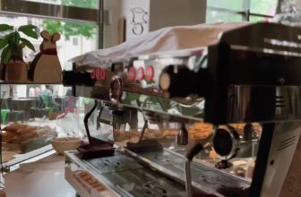 [☕️🇻🇳] GẤU Coffee – Bakery 🥤 Top1Coffee ☕️ 𝐆𝐀̂́𝐔 𝐂𝐎𝐅𝐅𝐄𝐄 & 𝐁𝐀𝐊𝐄𝐑𝐘
𝟏st 𝐇𝐨𝐚̀𝐧𝐠 𝐓𝐡𝐚̀𝐧𝐡 𝐓𝐨𝐰𝐞𝐫 – 𝟏𝟏𝟒 𝐌𝐚𝐢 𝐇𝐚̆́𝐜 Đ𝐞̂́. 𝐇𝐚𝐢 𝐁𝐚̀ 𝐓𝐫𝐮̛𝐧𝐠 • 𝐇𝐚̀ 𝐍𝐨̣̂𝐢
+84 91 2223445
#gaucoffeeandb , shares-1✔️ , likes-99❤️️ , date-2022-04-18 08:21:11🇻🇳🇻🇳🇻🇳📰🆕