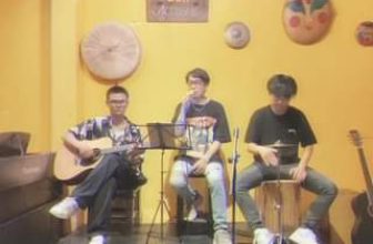 [☕️🇻🇳] Đèn Coffee 🥤 Top1Coffee ☕️ Hôm nay ở Đèn có nhạc nhé mọi người  Guitar: Gia Khánh
Piano: Khắc Toàn
Cajon: Thụ Sâm
Inbox đặt chỗ để có được vị trí đẹp  , shares-0✔️ , likes-8❤️️ , date-2022-04-16 01:47:29🇻🇳🇻🇳🇻🇳📰🆕