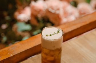 [☕️🇻🇳] Khóm Coffee & Tea 🥤 Top1Coffee ☕️ Vị ngọt đắm say trên đầu môiQuả là một ngày dài với em. Tự thưởng cho bản thân 1 ly trà ô long macchiato, lớp kem béo làm dịu , shares-2✔️ , likes-12❤️️ , date-2023-06-22 13:00:04🇻🇳🇻🇳🇻🇳📰🆕