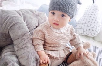 [🆕🇻🇳]  KIDS Zone – Thời Trang Dành Cho Bé 😎❤️️⭐️ Set len cao cấp viền lụa trắng – be cực tây cho bé
Chất em này thì không còn gì để bàn luôn các Mom ạ  mềm xịn mịn sờ cả ngày không chán!
Shop sẵn các  , shares-0✔️ , likes-6❤️️ , date-2023-09-25 13:57:46🇻🇳🇻🇳🇻🇳📰🆕