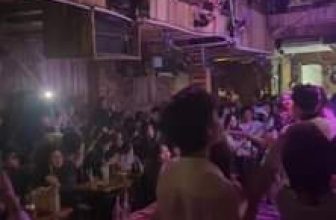 [☕️🇻🇳] CAFE CA NHẠC G4U 🥤 Top1Coffee ☕️ G4U hân hạnh là địa điểm tổ chức offline yêu thích của các bạn học sinh – sinh viên khắp HN.
200 bạn học sinh Chu Văn An hôm n , shares-0✔️ , likes-5❤️️ , date-2023-12-02 14:30:19🇻🇳🇻🇳🇻🇳📰🆕