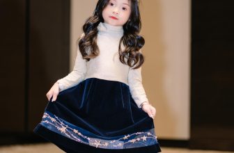 [🆕🇻🇳] Lecia Bridal & Lecia Ready-to-Wear – LECIA Kids 😎❤️️⭐️ 𝐌𝐞𝐫𝐜𝐮𝐫𝐲 𝐝𝐫𝐞𝐬𝐬Đắm mình vào thế giới của vạn ngôi sao, thiết kế “Sao Thủy” nổi bật với 02 chất liệu tương phản, tạo hiệu ứng thị giác độc đáo. Chân váy nh , shares-1✔️ , likes-7❤️️ , date-2023-12-11 12:00:26🇻🇳🇻🇳🇻🇳📰🆕
