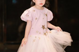 [🆕🇻🇳] Lecia Bridal & Lecia Ready-to-Wear – LECIA Kids 😎❤️️⭐️ Pretty in PinkMột thiết kế nằm trong bộ sưu tập TWINKLED LITTLE STAR với nguồn cảm hứng đến từ những ngôi sao nhỏ lấp lánh trên bầu trời đêm. Pretty in  , shares-4✔️ , likes-16❤️️ , date-2023-12-12 07:00:11🇻🇳🇻🇳🇻🇳📰🆕