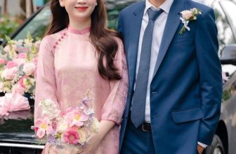 [🔑🇻🇳] WeDress cho thuê váy thiết kế, vintage, chụp ảnh cưới tại Hà Nội 🤝 Top1Rent 🔑  Nóng hổi về một em áo dài lụa siêu đẹp, siêu lạ cho cả nhà iu mùa sự kiện nè
nhiều người hỏi và yêu cầu em nó quá nên WeDress  , shares-0✔️ , likes-8❤️️ , date-2023-12-14 13:03:53🇻🇳🇻🇳🇻🇳📰🆕