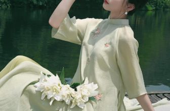 [🔑🇻🇳] WeDress cho thuê váy thiết kế, vintage, chụp ảnh cưới tại Hà Nội 🤝 Top1Rent 🔑   New Mainichi
Tầm này lời lãi gì đâu, cứ về siêu nhiều em áo dài đẹp cho các nàng đi dự đám cưới và mặc chụp ảnh Tết thôiiii., shares-1✔️ , likes-4❤️️ , date-2023-12-17 12:28:47🇻🇳🇻🇳🇻🇳📰🆕