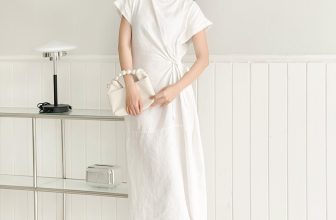 [🆕🇻🇳] OnmeLocal – 𝐒𝐨𝐦𝐞𝐭𝐡𝐢𝐧𝐠 𝐀𝐛𝐨𝐮𝐭 𝐋𝐢𝐧𝐞𝐧 𝐁𝐲 𝐎𝐍𝐌𝐄 – 𝐃𝐞𝐬𝐢𝐠𝐧 𝐈𝐧 𝐁𝐢𝐧𝐡 𝐃𝐮𝐨𝐧𝐠,𝐕𝐢𝐞𝐭𝐧𝐚𝐦 👕 Top1Fashion 👗  𝐓𝐞𝐭 𝟐𝟒 – 𝐋𝐨𝐨𝐤 𝟔- 𝐒𝐚𝐩𝐡𝐢
Kín đáo và thanh lịch, các quý cô luôn biết cách tỏa sáng mọi nơi. Saphi Dress một mẫu váy phù hợp nơi công sở, tối giản mặc hằng n , shares-6✔️ , likes-10❤️️ , date-2024-01-06 11:49:25🇻🇳🇻🇳🇻🇳📰🆕