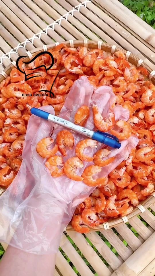 [🆕🇻🇳] Miền Tây Food – Chuyên các loại đặc sản miền tây loại 1 🍔 Top1Food 🍜 Tôm khô VIP bên em – Kiểm hàng thanh toán ạ
Tôm ngọt, màu đẹp tự nhiên do làm từ tôm tươi sống
Hàng làm vệ sinh sạch sẽ, đãi khách sang trọng, biếu khách ý , shares-43✔️ , likes-12K❤️️ , date-2024-01-11 05:25:49🇻🇳🇻🇳🇻🇳📰🆕