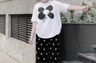 [🆕🇻🇳] Đầm Váy Bigsize Từ 60_120kg Giá Rẻ 👕 Top1Fashion 👗   sét bộ hoa áo phông mix quần lụa ống rộng  Chất liệu: áo cotton L1 + quần lụa Hàn châu Hàng bao chất đến fom dáng ạ Full sz:
xl(60-70kg)
xxl(70-80kg)
, shares-0✔️ , likes-1❤️️ , date-2024-04-03 05:23:46🇻🇳🇻🇳🇻🇳📰🆕