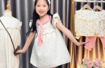 [🆕🇻🇳] ULACHOI’S OFFICIAL STORE – “ĐẸP VÀ CHẤT” 😎❤️️⭐️  MÊ MẨN VÁY HỒNG – XINH KHÔNG LỐI THOÁTVáy hồng hoạ tiết hoa nhí, vai cánh tiên phối cổ thuỷ thủ xinh yêu
Tặng kèm turban đeo đầu xinh xắn
Chất vải line , shares-0✔️ , likes-15❤️️ , date-2024-03-01 15:40:19🇻🇳🇻🇳🇻🇳📰🆕