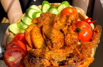 [🆕🇻🇳] Lò Khô Bò Miếng Củ Chi 🍔 Top1Food 🍜 Combo 3 món khô ngon chỉ 490K (freeship)
Tóp mỡ, ba rọi và da heo ăn giòn giòn, thơm thơm. Quý anh chị có thể ăn với cơm hoặc làm mồi nhấm rất ngon ạ!
Giá  , shares-0✔️ , likes-5❤️️ , date-2024-03-04 04:59:38🇻🇳🇻🇳🇻🇳📰🆕