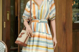 [🆕🇻🇳] Hanasa Fs – 👗 MANG LẠI PHONG CÁCH MỚI CHO MỖI NGÀY ĐI LÀM 👗 👕 Top1Fashion 👗  “Mùa Hè Rực Rỡ với Váy Đa Màu – Làm Tươi Mới Tủ Đồ Của Bạn”
Chào mừng mùa hè với sự rực rỡ của váy đa màu từ chúng tôi! Những gam màu tươi sáng và hấp dẫn , shares-22✔️ , likes-671❤️️ , date-2024-04-01 03:39:46🇻🇳🇻🇳🇻🇳📰🆕