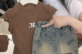 [🆕🇻🇳]  Suri baby kids – Thời trang cho bé thiết kế, hàng QC Cao Cấp 😎❤️️⭐️ CủChi
Cái set mặc phát mê ngay, mặc  đi chơi đều sịn sò, chất cực đẹp. Riêng em xí luôn luôn để giành đi học vì quá hịn, quá rẻ
Đủ size 8-35kg nha
Chất , shares-6✔️ , likes-844❤️️ , date-2024-04-05 02:50:20🇻🇳🇻🇳🇻🇳📰🆕