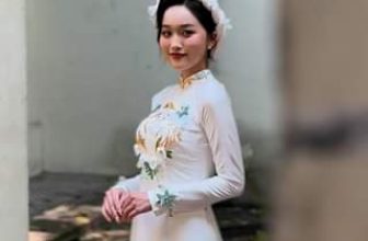 [🆕🇻🇳] La Rosa Bridal – Makeup – wedding dress and more ..! 🤵🏻 Top1Wedding 👰🏻  Có cơn mưa nào vừa dội xuống miền yêu. Làm tơi tả cánh bằng lăng trong chiều heo hút…gió. Mây lang thang nơi đại ngàn xa đó. Có chở dùm nổi buồn về phía  , shares-0✔️ , likes-0❤️️ , date-2024-05-21 13:27:19🇻🇳🇻🇳🇻🇳📰🆕