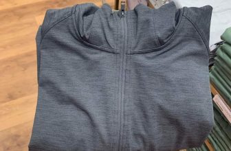 [🆕🇻🇳] Hàng Nhật xách tay, sữa Nhật, Hàng Uniqlo. Áo nam, nữ và kid 👕 Top1Fashion 👗  Áo chống nắng nam U.NI.Q.L.O dòng Dry Ex 2024 khô nhẹ thoáng, chống tia UV và có thiết kế xỏ ngón tay và túi có khoá -che bàn tay rất cẩn thận luôn.Chất  , shares-0✔️ , likes-9❤️️ , date-2024-05-03 03:39:12🇻🇳🇻🇳🇻🇳📰🆕