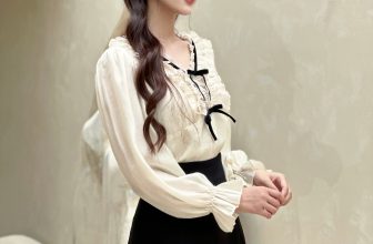 [🆕🇻🇳] Daphneé  – Towards elegance, tenderness, femininity but still posssesing high application 👕 Top1Fashion 👗  𝑩𝒆𝒍𝒍𝒂 𝑻𝒐𝒑 – 𝐋𝐚 𝐝𝐨𝐮𝐜𝐞𝐮𝐫 𝐝’𝐮𝐧𝐞 𝐟𝐢𝐥𝐥𝐞
Dịu dàng và duyên dáng tựa như cái tên Bella, hãy cùng Daphneé khám phá sự ngọt ngào và lãng mạn này nhé.
Thiết kế Bella , shares-0✔️ , likes-5❤️️ , date-2024-05-02 06:57:07🇻🇳🇻🇳🇻🇳📰🆕