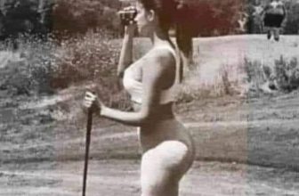 [🆕🇻🇳] Ann Studio – Aerial Yoga – YOGA | AERIAL | LYRA I SLING 🧘 Top1Yoga 🤸🏻‍♀️ Người phụ nữ trong bức ảnh này được chụp vào năm 1946. Cô gái này là Susan.
Cô ấy 45 tuổi. Có 2 đứa con.
Susan không bao giờ tập thể dục, không gym, đặc b , shares-0✔️ , likes-3❤️️ , date-2024-04-28 12:34:40🇻🇳🇻🇳🇻🇳📰🆕