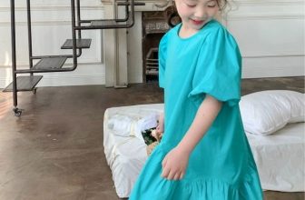 [🆕🇻🇳] Cara Sweet – Sản xuất và phân phối hàng thiết kế trẻ em 😎❤️️⭐️ Giải nhiệt ngày hè với chiếc đầm xanh mát!
Màu sắc tươi sáng, lạ mắt các bé mặc xinh lắm
Cổ xếp ly tháo rời mua một đầm mà mặc được hai kiểu
Thô cotton  , shares-0✔️ , likes-2❤️️ , date-2024-05-16 02:00:30🇻🇳🇻🇳🇻🇳📰🆕