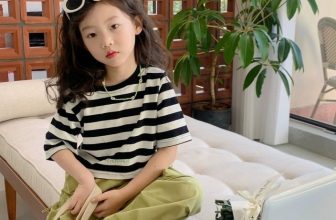 [🆕🇻🇳] Cara Sweet – Sản xuất và phân phối hàng thiết kế trẻ em 😎❤️️⭐️ Set này cá tính quá trời nè ba mẹ ơi!
Áo kẻ đen trắng ko lo lỗi mốt
Thêm chi tiết in chữ cùng tone màu quần xịn xò xứng đáng 10 điểm tuyệt đối
Quần ống  , shares-0✔️ , likes-1❤️️ , date-2024-05-06 01:38:01🇻🇳🇻🇳🇻🇳📰🆕