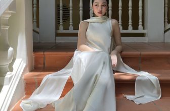 [🆕🇻🇳] Huong Boutique – Định hướng phong cách thời trang 👕 Top1Fashion 👗  𝐓𝐡𝐞 𝐆𝐥𝐚𝐦𝐨𝐫𝐨𝐮𝐬 𝐒𝐢𝐥𝐤 𝐃𝐫𝐞𝐬𝐬Thu hút mọi ánh nhìn với thiết kế đầm lụa dự tiệc sang trọng. Mẫu đầm lụa cao cấp của nhà HUONG với gam màu Champagne cùng thiế , shares-28✔️ , likes-341❤️️ , date-2024-05-18 07:00:23🇻🇳🇻🇳🇻🇳📰🆕