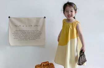 [🆕🇻🇳] Cara Sweet – Sản xuất và phân phối hàng thiết kế trẻ em 😎❤️️⭐️ Chiếc đầm pha màu đẹp hết sẩy
Màu vàng hợp mọi tone da
Sát nách mặc mát lại còn dễ chịu thoải mái cho các bé
Chất liệu thô cotton các mẹ thích lắm ạ
–  , shares-0✔️ , likes-0❤️️ , date-2024-05-10 01:42:37🇻🇳🇻🇳🇻🇳📰🆕