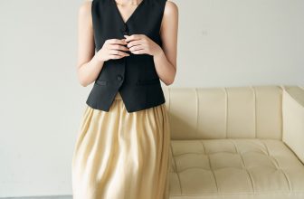 [🆕🇻🇳] Thời Trang Thiết Kế – Kate By Linh Nguyen👕 Top1Fashion 👗  NEW ARRIVALS| 𝐌𝐢𝐫𝐨 𝐆𝐢𝐥𝐞 & 𝐎𝐫𝐚 𝐌𝐢𝐝𝐢 𝐒𝐤𝐢𝐫𝐭
Mang đậm phong cách tối giản nhưng đầy tinh tế, set đồ phối từ hai items mới ra mắt tại KATE có thể cùng nàng đi  , shares-5✔️ , likes-18❤️️ , date-2024-05-29 03:55:39🇻🇳🇻🇳🇻🇳📰🆕