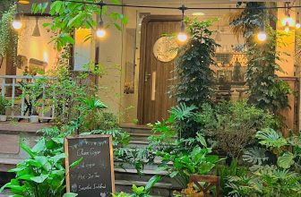 [☕️🇻🇳] Charm Coffee 🥤 Top1Coffee ☕️ Quán xinh có một chỗ ngồi
Đợi em ghé lại ngắm trời bao la. Charm Coffee : ngõ 20 Láng Hạ, Đống Đa,HN
Opening hours: 07 am , shares-0✔️ , likes-7❤️️ , date-2024-05-18 12:04:37🇻🇳🇻🇳🇻🇳📰🆕