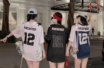 [🆕🇻🇳] Tin’s House • Chuyên quần áo hàng Quãng châu loại 1 👕 Top1Fashion 👗  12 e sẵn trắng & xanh navi ạ . 2 màu đang hot nhất lúc này . Hàng nhà e hàng QCCC nha mí chế , chất sẽ mịn mướt nặng tay nha #3xx
, shares-0✔️ , likes-6❤️️ , date-2024-06-10 07:23:40🇻🇳🇻🇳🇻🇳📰🆕