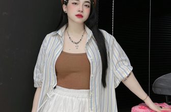 [🆕🇻🇳] Tin’s House • Chuyên quần áo hàng Quãng châu loại 1 👕 Top1Fashion 👗  Thêm 1 em sơmi sọc tay ngắn đây ạ , làm khoác cũng siu cưng nha mí bà chế ơi . e còn được 4 em sẵn nha . Hàng nhà MOZI là đỉnh của chóp ròi ạ #3xx
chân v , shares-0✔️ , likes-7❤️️ , date-2024-06-09 06:49:23🇻🇳🇻🇳🇻🇳📰🆕