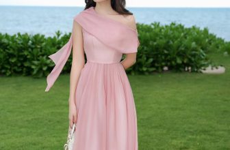 [🆕🇻🇳] YAME – For the love of black & white 👕 Top1Fashion 👗  𝐘𝐀𝐌𝐄 𝐑𝐄𝐒𝐎𝐑𝐓 𝟐𝟎𝟐𝟒 – 𝐌𝐈𝐍𝐈 𝐂𝐎𝐋𝐋𝐄𝐂𝐓𝐈𝐎𝐍Màu hồng luôn là biểu tượng của sự ngọt ngào và nữ tính mang đến một vẻ đẹp tươi mới, trẻ trung.
Là mẫu đầm best seller , shares-2✔️ , likes-37❤️️ , date-2024-05-30 14:33:45🇻🇳🇻🇳🇻🇳📰🆕