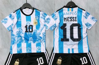 [🆕🇻🇳] Kemy Kids 😎❤️️⭐️ Bạn nào team của RONALDO, MESSI thì mẹ rinh ngay cho con nha.
Sz: 18- 35kg
—————————————-
KEMY KIDS Địa chỉ:  17 Ngô Thì Nhậm, Hà Đông, Hà Nội Liên hệ:  , shares-0✔️ , likes-2❤️️ , date-2024-05-18 01:54:16🇻🇳🇻🇳🇻🇳📰🆕