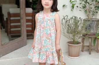 [🆕🇻🇳] KAKUMMI là thương hiệu VN hàng đầu thiết kế & sản xuất áo thời trang cho bé 😎❤️️⭐️  Outfit cho bé diện hè thật yêuMột mẫu váy hoa xinh xắn với chi tiết đuôi cá điệu đà làm điểm nhấn ! Form babydoll dễ thương trên nền vải thô mềm mại, t , shares-0✔️ , likes-4❤️️ , date-2024-06-07 02:00:52🇻🇳🇻🇳🇻🇳📰🆕