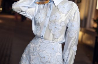 [🆕🇻🇳] 21Six – ME & MY STYLE 👕 Top1Fashion 👗  𝐅𝐞𝐥𝐢𝐜𝐢𝐚 𝐬𝐡𝐢𝐫𝐭 & 𝐍𝐞𝐚𝐥𝐚 𝐬𝐤𝐢𝐫𝐭 | Mặc đẹp ngày hè với những thiết kế thời thượng, đính kết tinh tếThiết kế áo sơ mi Felicia chất liệu tơ óng mềm mại, nhẹ mát , shares-4✔️ , likes-129❤️️ , date-2024-05-17 02:28:42🇻🇳🇻🇳🇻🇳📰🆕