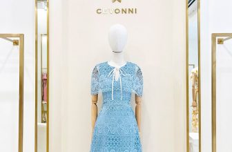 [🆕🇻🇳] CEVONNI 👕 Top1Fashion 👗  𝟑𝟎% 𝐎𝐅𝐅 | 𝐊𝐀𝐘𝐋𝐀 𝐃𝐑𝐄𝐒𝐒Mẫu đầm ren xanh vai trùm độc đáo và ấn tượng mang đậm vibe biển xanh của CEVONNI đang được giảm 30%!Nữ tính mà không kém phần th , shares-0✔️ , likes-2❤️️ , date-2024-05-22 13:00:26🇻🇳🇻🇳🇻🇳📰🆕