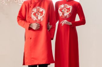 [🆕🇻🇳] Xưởng Váy Sweetie 🤵🏻 Top1Wedding 👰🏻  𝒎𝒂̂̃𝒖 𝒂́𝒐 𝒅𝒂̀𝒊 𝒄𝒂̣̆𝒑 𝒅𝒂̀𝒏𝒉 𝒄𝒉𝒐 𝒄𝒐̂ 𝒅𝒂̂𝒖 𝒎𝒖̀𝒂 𝒉𝒆̀
Dành cho những nàng dâu chuẩn bị lên xe hoa trong ngày hè, những mẫu áo dài tone đỏ với họa tiết đơn giản , shares-0✔️ , likes-16❤️️ , date-2024-05-31 09:17:14🇻🇳🇻🇳🇻🇳📰🆕