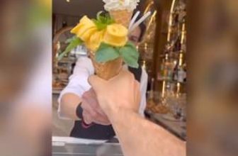 [🆕🇻🇳] TokyoLife – Hàng tiêu dùng chính hãng Nhật Bản và Thời trang thông minh 👕 Top1Fashion 👗  Sắp nắng nóng rùi  Phải làm một cây kem to như thế này mới đã
Chiêm ngưỡng nghệ thuật kem Ý cực đẹp và ngon miệng
Nguồn: Tips and tricks
TokyoLife chi , shares-0✔️ , likes-51❤️️ , date-2024-06-11 14:15:04🇻🇳🇻🇳🇻🇳📰🆕