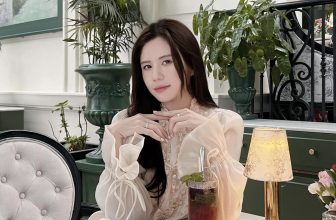 [🆕🇻🇳] LAGOM – A local brand in Viet Nam! We create styles for beautiful queens 👕 Top1Fashion 👗  𝐁𝐫𝐢𝐧𝐠𝐬 𝐬𝐨𝐩𝐡𝐢𝐬𝐭𝐢𝐜𝐚𝐭𝐢𝐨𝐧 𝐢𝐧 𝐞𝐯𝐞𝐫𝐲 𝐦𝐨𝐦𝐞𝐧𝐭
Một item nhất định không thể bỏ qua trong mùa này cho những nàng yêu thích style tiểu thư, nữ tính. Hiện 𝑴𝒊𝒓𝒂 𝑻𝒐𝒑 c , shares-0✔️ , likes-31❤️️ , date-2024-05-20 12:00:35🇻🇳🇻🇳🇻🇳📰🆕