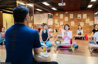 [🆕🇻🇳] Hương Anh Fitness & Yoga 🧘 Top1Yoga 🧘 CHUYÊN ĐỀ YOGA TRỊ LIỆU KHÓA ĐÀO HLV 200H K107 | 𝐌𝐀𝐒𝐓𝐄𝐑 𝐑𝐀𝐉Trong những năm trở lại đây, Yoga trị liệu đang dần trở thành một xu hướng tập luyện nhận đượ , shares-1✔️ , likes-17❤️️ , date-2024-05-22 03:50:05🇻🇳🇻🇳🇻🇳📰🆕