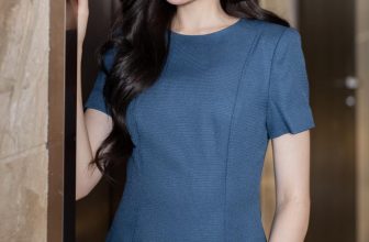 [🆕🇻🇳] SIXDO is a fashion brand founded by fashion designer DOMANHCUONG 👕 Top1Fashion 👗  𝐒𝐇𝐀𝐃𝐄 𝐎𝐅 𝐁𝐋𝐔𝐄Gói gọn phong thái sang chảnh trong thiết kế casual thanh lịch nhưng ẩn chứa một sức hút đầy lôi cuốn.Tận dụng sắc xanh navy huyền bí, nh , shares-3✔️ , likes-112❤️️ , date-2024-05-22 09:00:56🇻🇳🇻🇳🇻🇳📰🆕