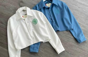 [🆕🇻🇳]  Măng Kids chuyên các mặt hàng xuất dư, xuất xịn 😎❤️️⭐️ Auto đẹppppp
Sơ mi cực xinh luôn nha chất vải xịn xò thêu logo nét căng full tag nha
From chuẩn màu cơ bản dễ phối
Size Sml, shares-1✔️ , likes-1❤️️ , date-2024-05-27 15:21:43🇻🇳🇻🇳🇻🇳📰🆕