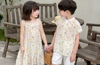 [🆕🇻🇳] KAKUMMI là thương hiệu VN hàng đầu thiết kế & sản xuất áo thời trang cho bé 😎❤️️⭐️  Bé đã sẵn sàng cho một kì nghỉ hè chưa ? Mẹ đừng bỏ lỡ set đôi bé trai, bé gái siêu ấn tượng tạo nét riêng đến từ nhà Kakummi nhé !Lựa chọn họa tiết mùa , shares-1✔️ , likes-6❤️️ , date-2024-06-08 02:00:30🇻🇳🇻🇳🇻🇳📰🆕