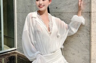 [🆕🇻🇳] 21Six – ME & MY STYLE 👕 Top1Fashion 👗  𝐅𝐄𝐄𝐃𝐁𝐀𝐂𝐊 – 𝐎𝐫𝐚𝐥𝐢𝐞 𝐜𝐡𝐢𝐟𝐟𝐨𝐧 𝐫𝐮𝐟𝐟𝐥𝐞𝐬 𝐝𝐫𝐞𝐬𝐬 | Khoảnh khắc lãng mạn đầy cuốn hút của cô gái 21SIX khi xuống phốQuyến rũ đầy lãng mạn là những ấn tượng đầu tiê , shares-1✔️ , likes-11❤️️ , date-2024-05-23 08:00:55🇻🇳🇻🇳🇻🇳📰🆕