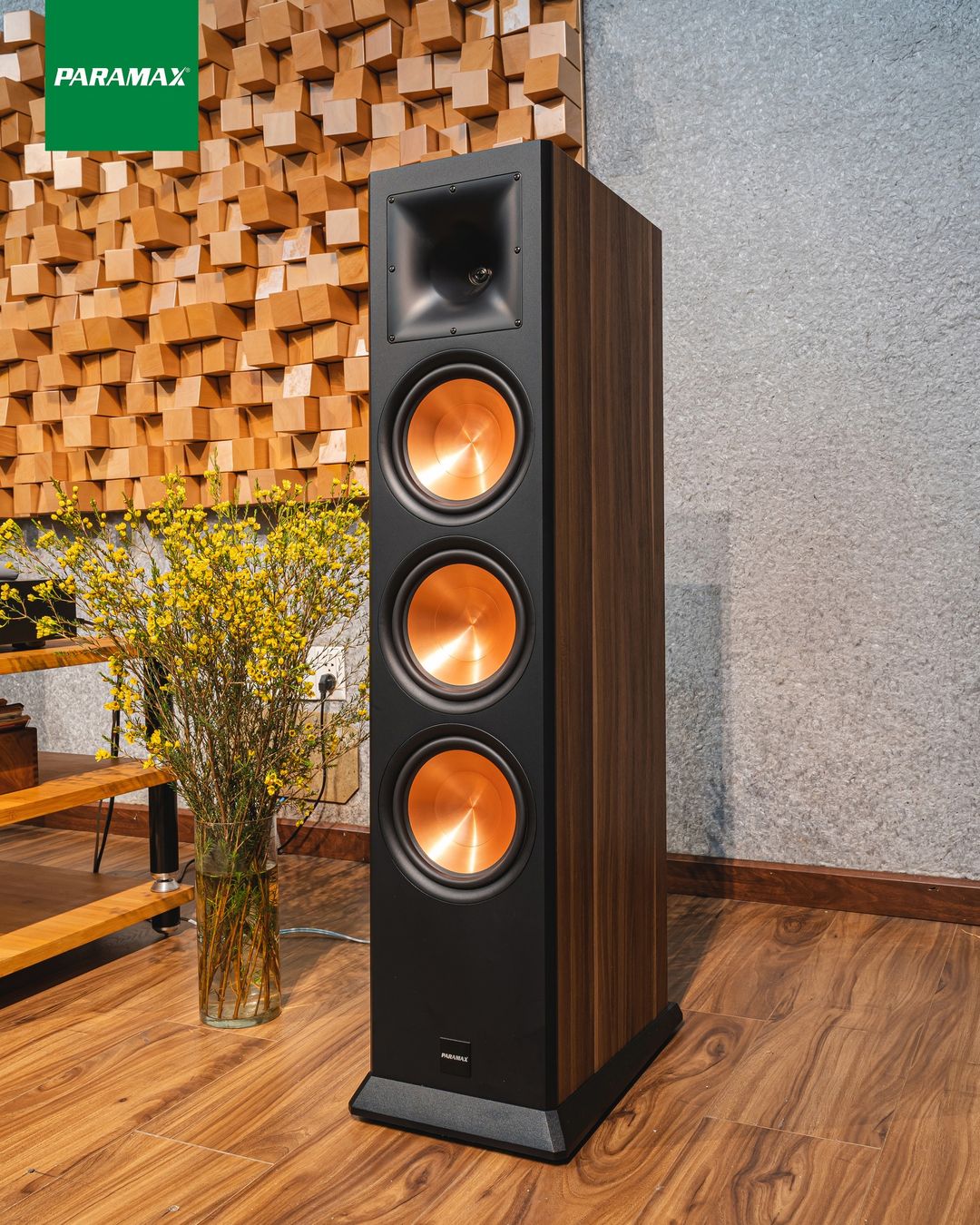 [🆕🇻🇳] Paramax 🛰🚀 Top1Tech 🤖💻 Như một dấu “ba chấm” sừng sững đứng trước mặt, bộ ba loa trung-trầm của PARAMAX EURO 803 là đại diện cho sự bứt phá không hồi kết, nơi những trải nghiệm â , shares-2✔️ , likes-84❤️️ , date-2024-05-28 13:00:14🇻🇳🇻🇳🇻🇳📰🆕
