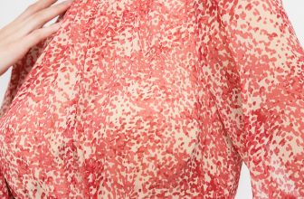 [🆕🇻🇳] CATHERINE – Thiết kế vô cùng tinh tế, tỉ mỉ trong từng chi tiết 👕 Top1Fashion 👗   BEST- SELLER 𝐏𝐫𝐞𝐦𝐢𝐮𝐦 by CATHERINE!
Tôn vẻ đẹp nữ tính, “thần thái tiểu thư” với chi tiết viền bèo phần cổ – một vẻ đẹp thanh thoát, nhẹ nhàng sẵn sàng đốn , shares-0✔️ , likes-6❤️️ , date-2024-05-24 11:10:03🇻🇳🇻🇳🇻🇳📰🆕