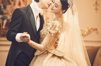 [🆕🇻🇳] TRIEU CUONG STUDIO 🤵🏻 Top1Wedding 👰🏻  “Chỉ cần nhìn thấy phong cách này, mình nhớ ngay đến Trieu Cuong Studio!”
Đã rất nhiều cô dâu tâm sự với TrieuCuong điều đó khi nhìn thấy concept Hoàng Gia , shares-77✔️ , likes-15K❤️️ , date-2024-05-26 14:33:26🇻🇳🇻🇳🇻🇳📰🆕